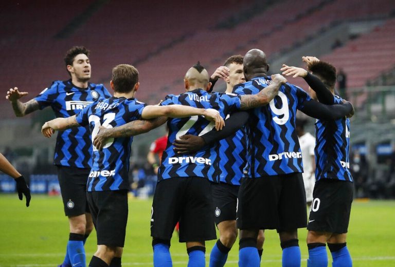 Inter logra victoria con gran remontada