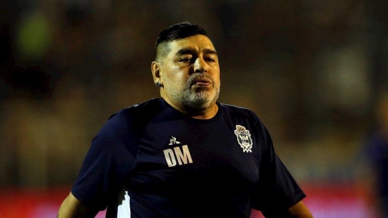 Afirman que Maradona se cayó y se golpeó la cabeza días antes de morir