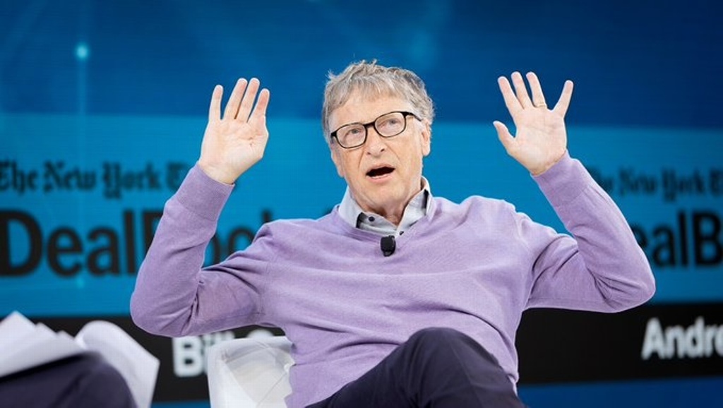 Bill Gates pronostica fecha del regreso a la normalidad