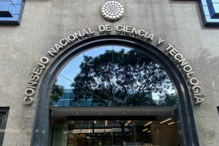 Conacyt anuncia que las becas nacionales han sido entregadas