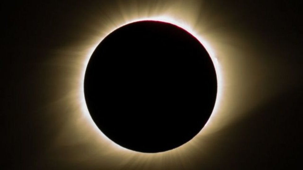 Sigue En Vivo el eclipse solar observado en América del Sur, que no se repetirá hasta el 2048