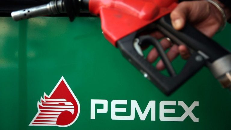 Contrató Pemex más deuda de la que aprobó el Congreso