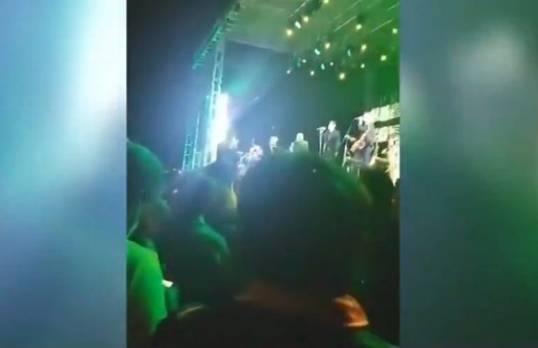 Multitudinario baile en Catemaco, Veracruz, pese a COVID-19