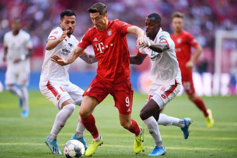 Robert Lewandowski es quien manda en Alemania