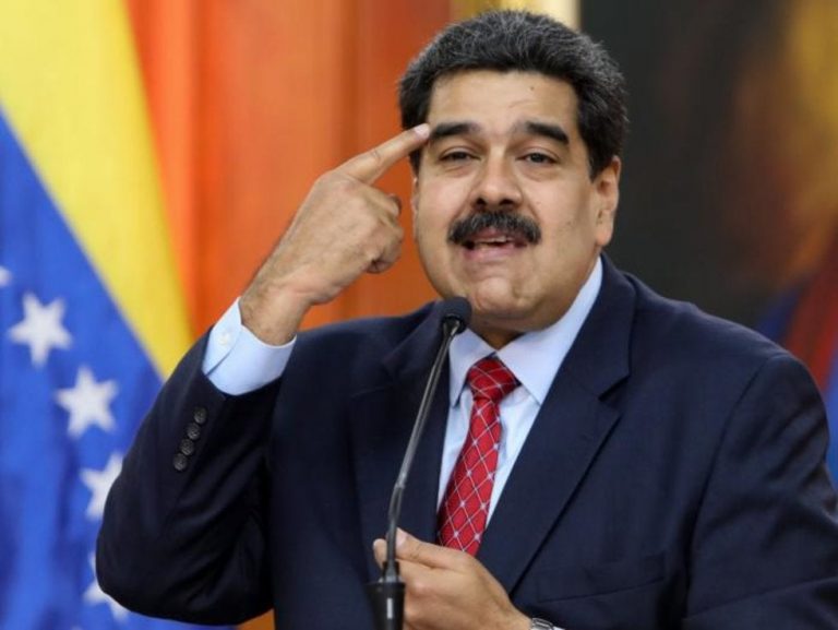 Presenta Maduro gotas ‘milagrosas’ contra COVID-19