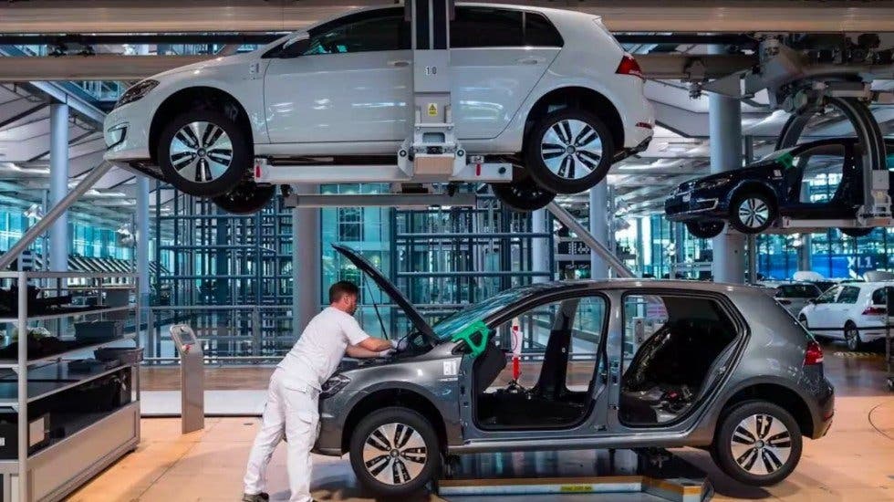 Gracias a T-MEC enorme diferencia salarial en automotriz que hay entre México y EU