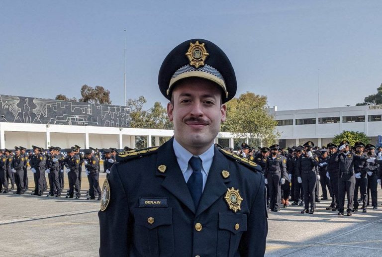 Javier Berain, primer mando policiaco abiertamente gay en la CDMX